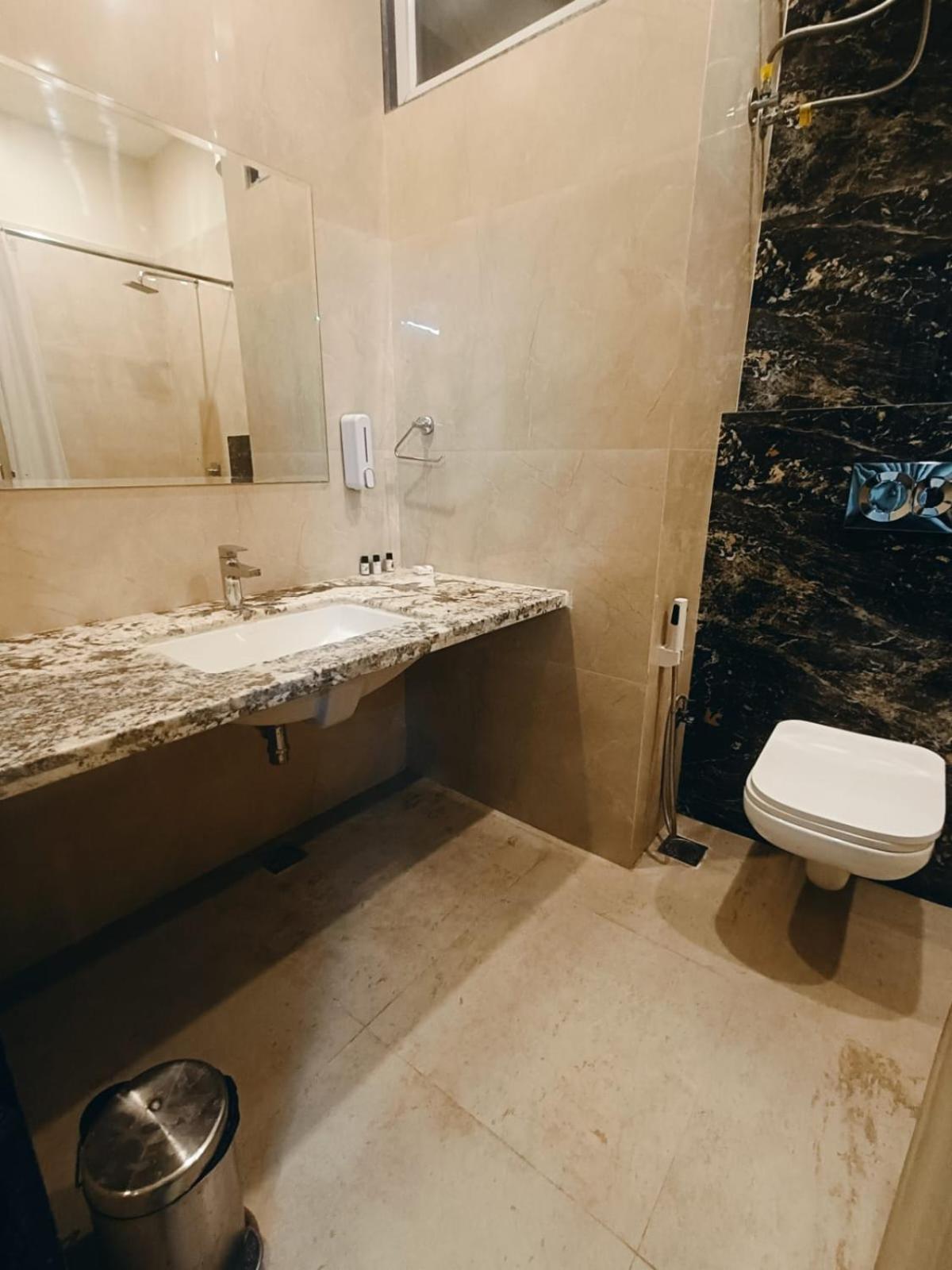 Parampara Hotels And Resorts Udaipur Ngoại thất bức ảnh