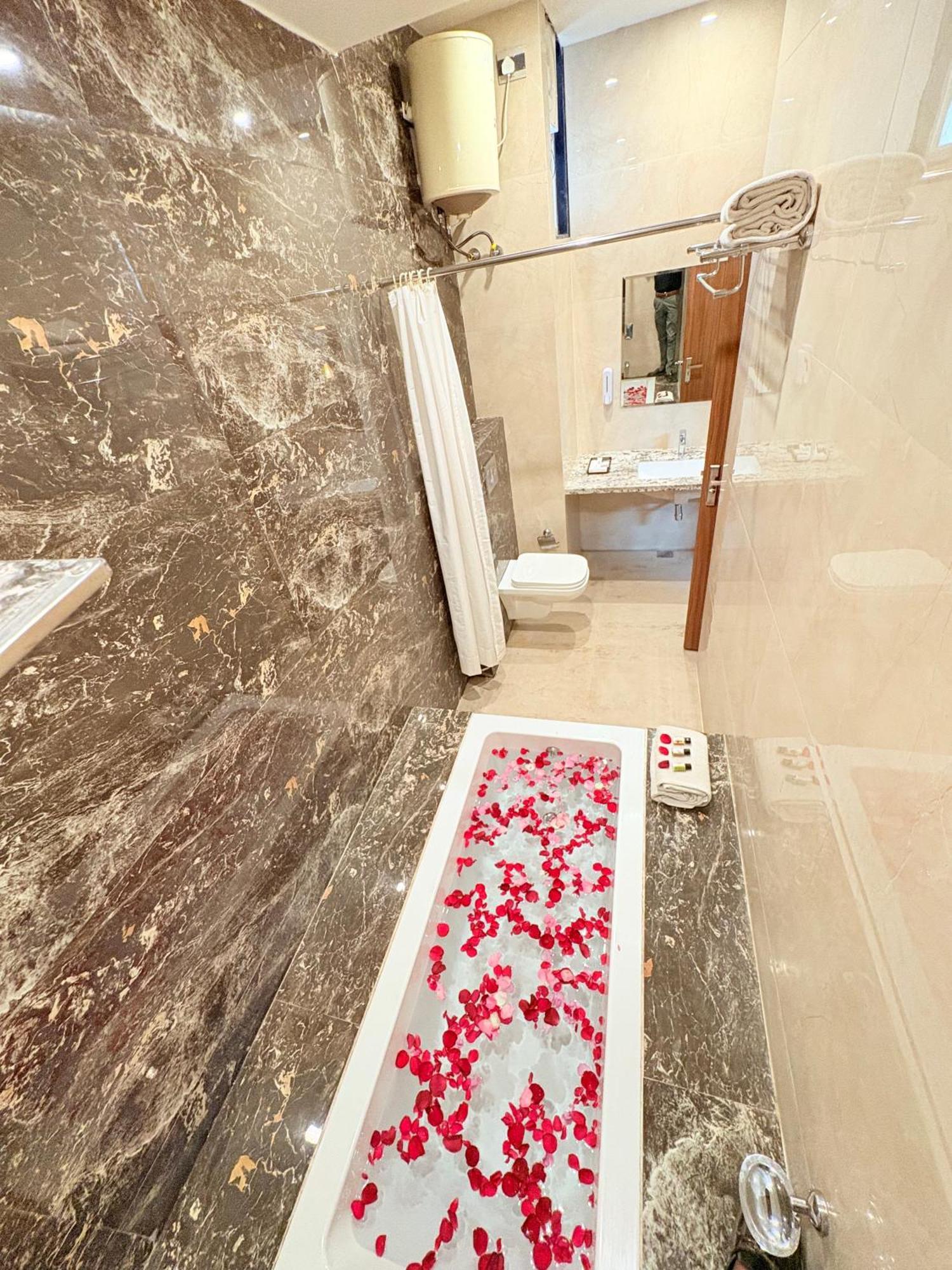 Parampara Hotels And Resorts Udaipur Ngoại thất bức ảnh